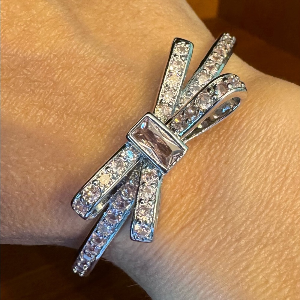 Pink Bow Rhinestones Crystals Coquette Bangle Bracelet Jewelry 🎀✨ BNWOT
